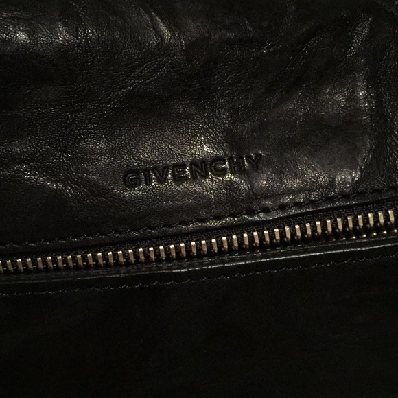 Givenchy Obsidia Black Sheepskin Leather Clutch - Picture 6 of 8